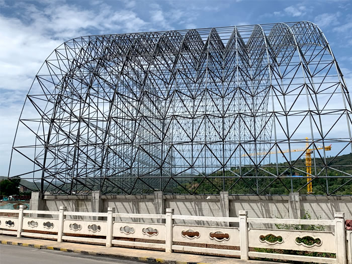 牙克石山寨矿储煤棚网架